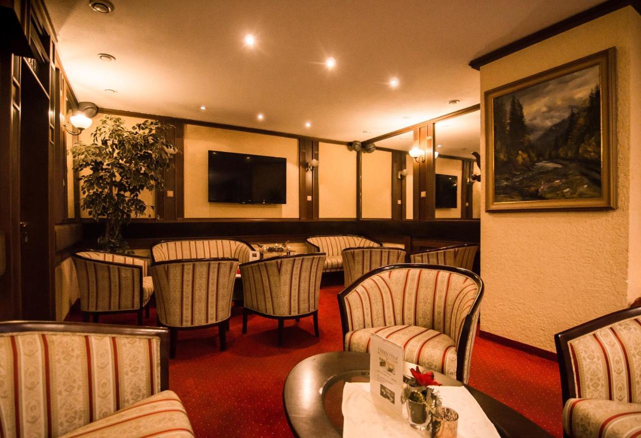 Grand Hotel Residence Boutique Hotel With Privat Wellnes (Adults Only) Пиещани Екстериор снимка