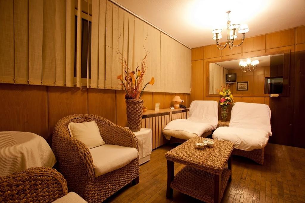 Grand Hotel Residence Boutique Hotel With Privat Wellnes (Adults Only) Пиещани Екстериор снимка