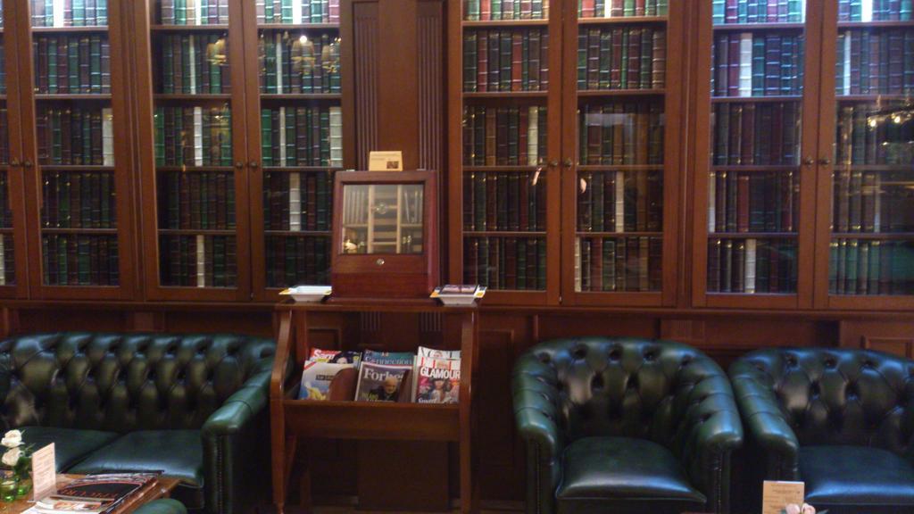 Grand Hotel Residence Boutique Hotel With Privat Wellnes (Adults Only) Пиещани Екстериор снимка